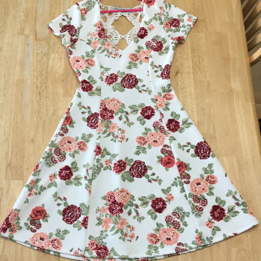 Comfortable and cute knee length dress